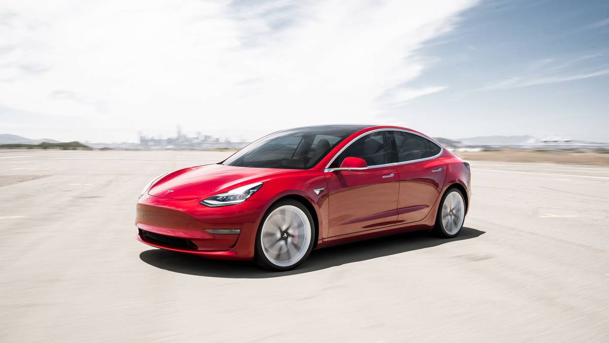 aboutFLEET DRIVINGDAY 2019: Auch Tesla mit dem Model 3 am Start