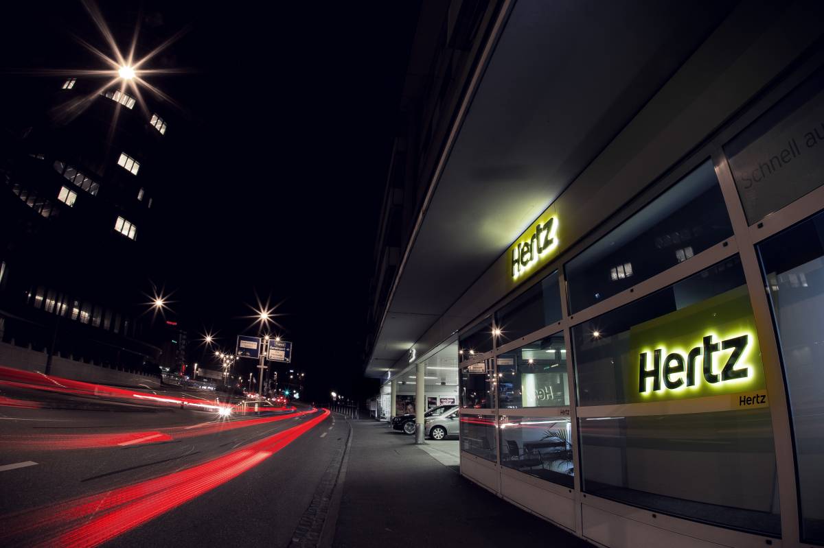 Good News: Hertz stellt 1000 Fahrzeuge zum Selbstkostenpreis zur Verfügung
