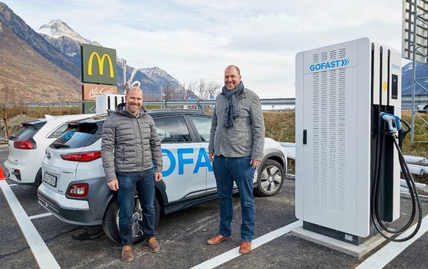 90 neue E-Tankstellen bei McDonald’s bis Ende 2022