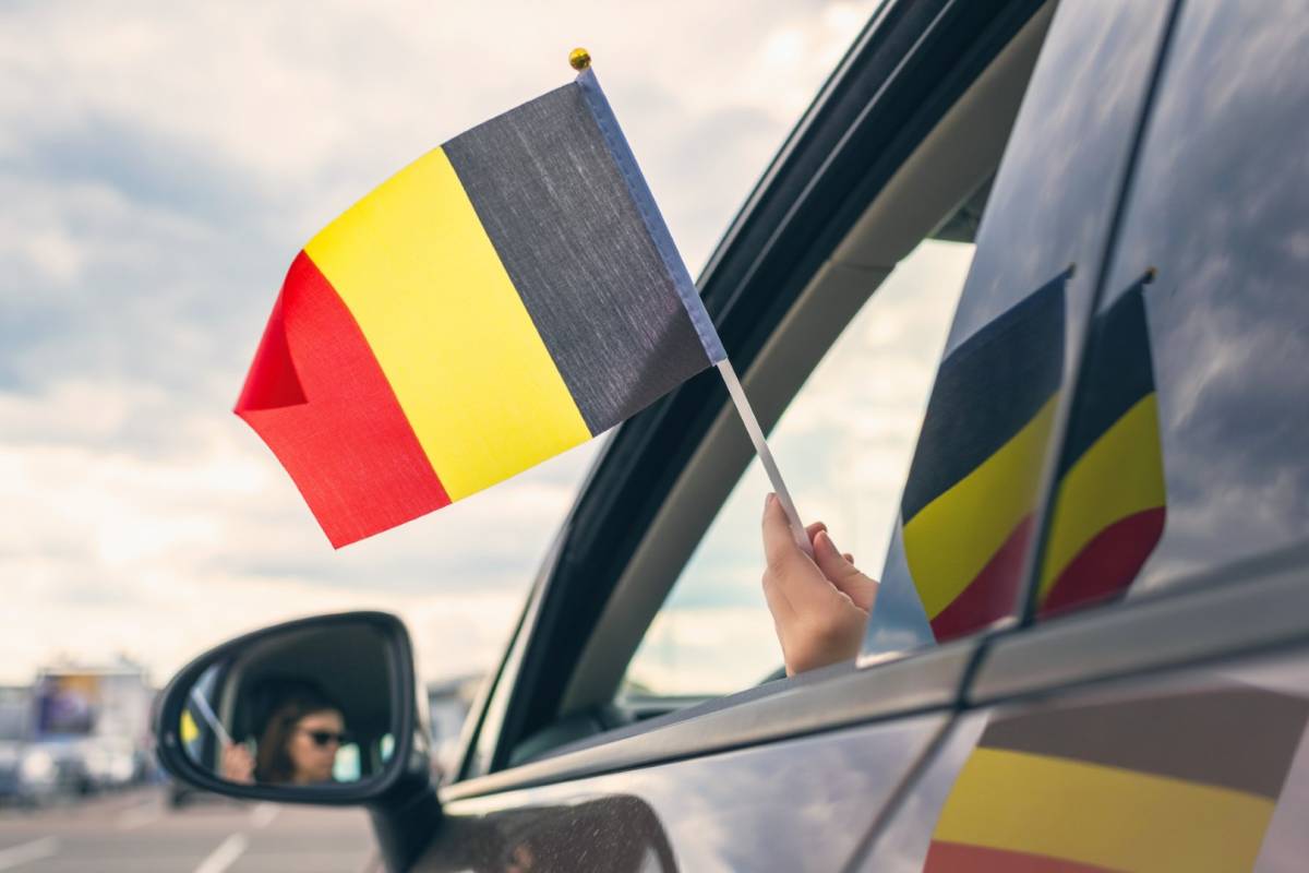 Damit Unternehmensflotten grüner werden: Belgien begünstigt ab 2026 nur noch 100 % emissionsfreie Dienstwagen