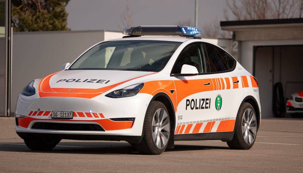 Vier Tesla Y im Einsatz für die Kantonspolizei St. Gallen