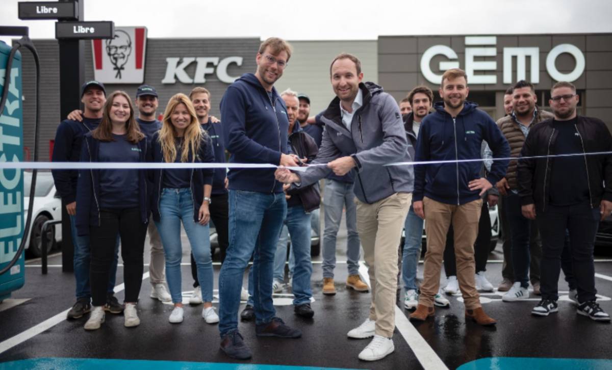 Electra feiert Eröffnung der ersten Schnellladestation in der Schweiz