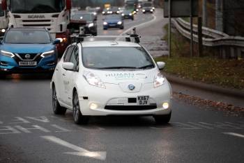 Nissan Leaf autonom auf grosser Fahrt 