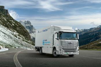 Weltpremiere: Brennstoffzellen-LKWs von Hyundai rollen in der Schweiz