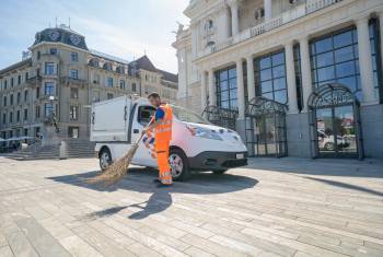 Zürcher Stadtreinigung stockt Nissan e-NV200 Elektroflotte weiter auf